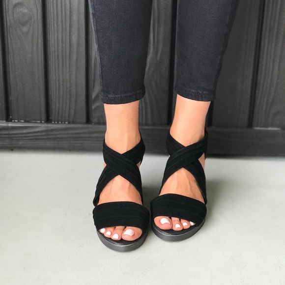 Thick Crisscrossed Bands Suede Block Heel Sandal - Picture 2 of 5